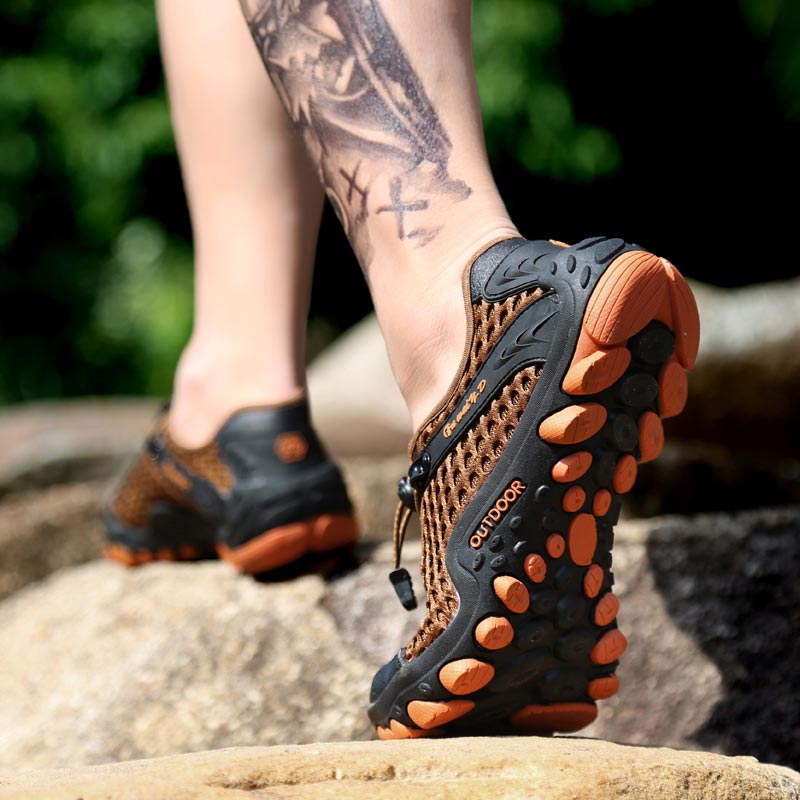 trekking mountain mens sports  - Streetwear Brand With White Flowers 评论和价格