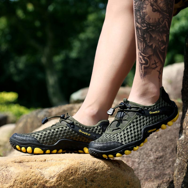 trekking mountain mens sports  - Streetwear Brand With White Flowers 评论和价格